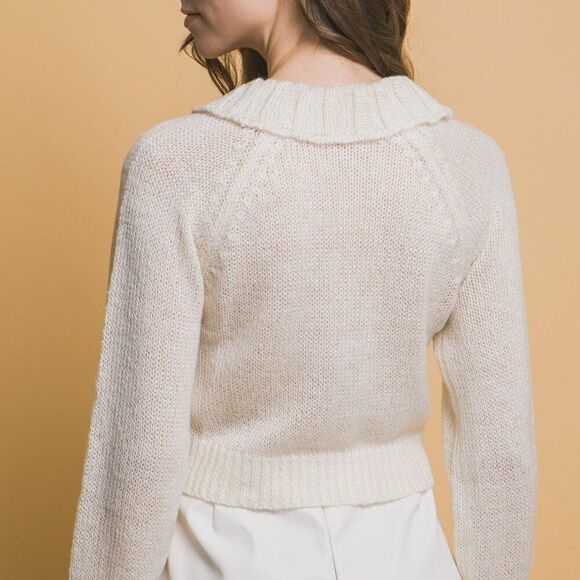 Off White Short Collard Sweater - Picture 2 of 4